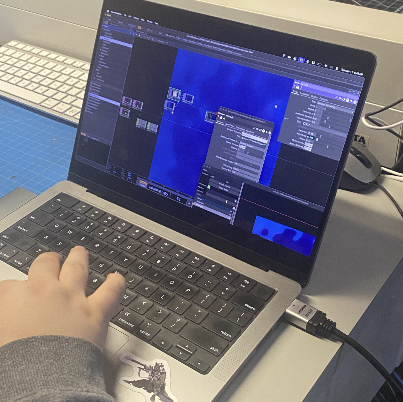 After turning the knob, the visuals became more blurred, with the knob affecting the values of the graphic to create the effect.